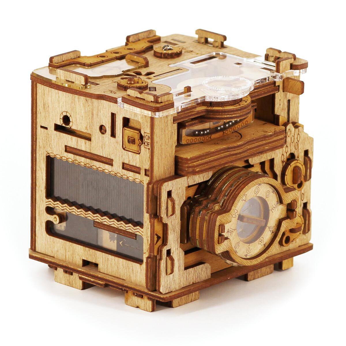 Cluebox - Sherlock's Camera