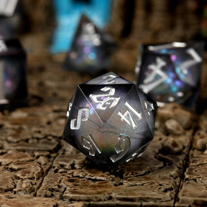 Nebula Night Liquid Core RPG Dice Set, sprachunabhängig